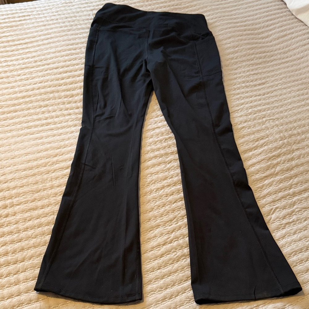 Laundry by Shelli Segal - Black Flared Workout Atheisure Pants Large - Picture 7 of 7